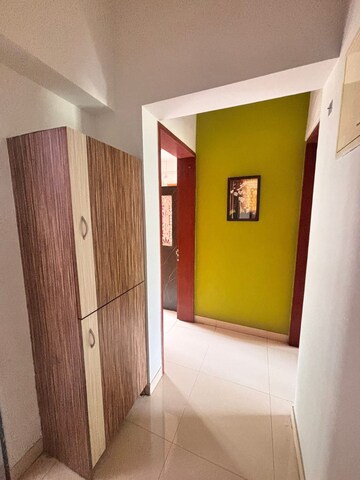 Room in 2 BHK Apartment at Magarpatta Trillium, Hadapsar – for Rent
