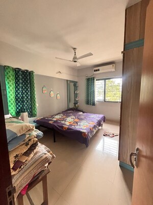 Bedroom in 2 BHK Apartment at Magarpatta Trillium, Hadapsar – for Rent