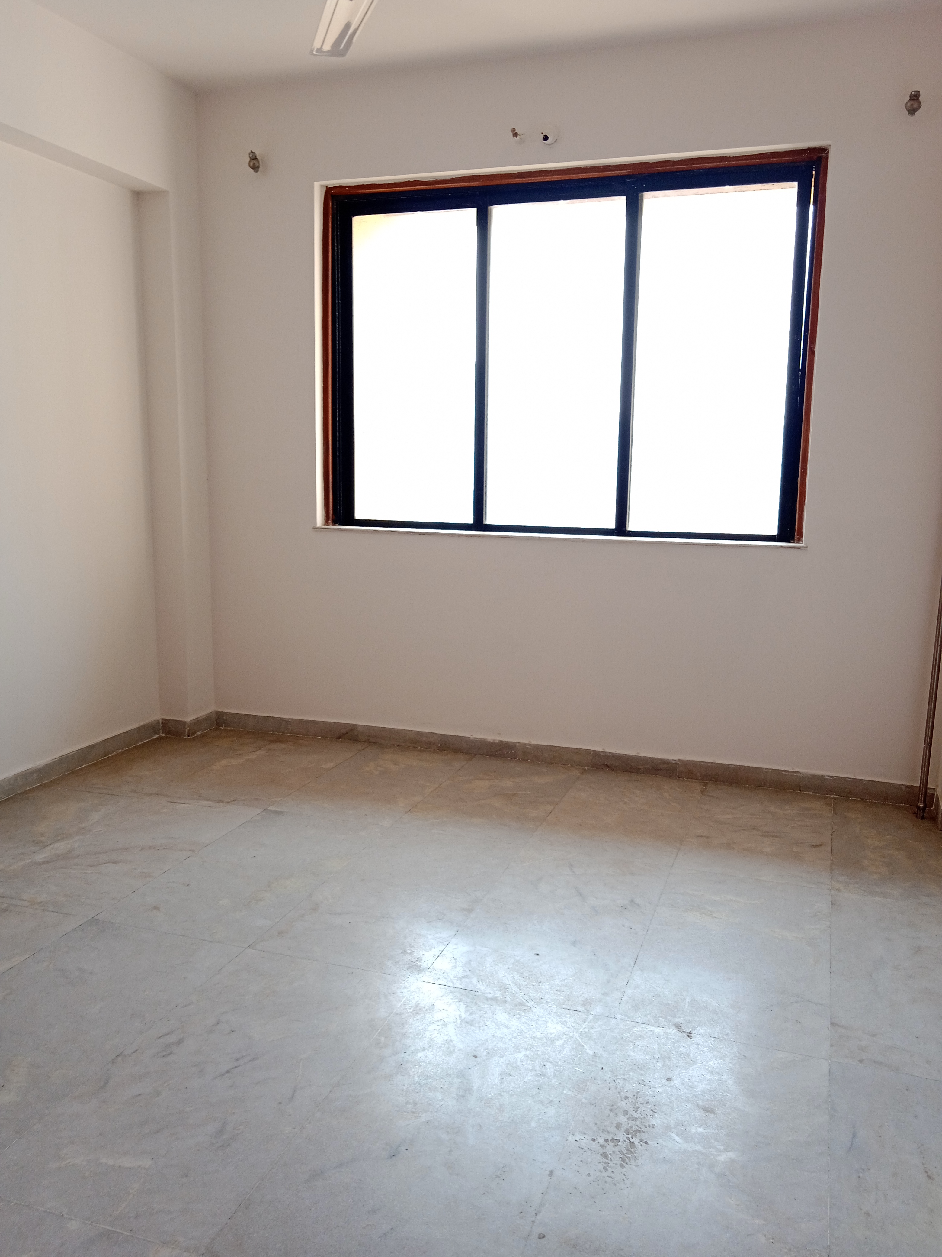 2 BHK + Pooja Room,Servant Room Apartment For Sale in Hiranandani Garden Brentwood