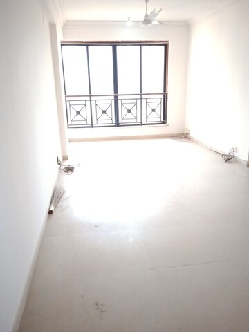 Room in 2 BHK Apartment at Hiranandani Garden Brentwood, Powai – for Sale