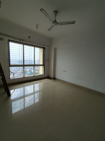Room in 2 BHK Apartment at Yarrow Yucca Vinca, Chandivali – for Rent