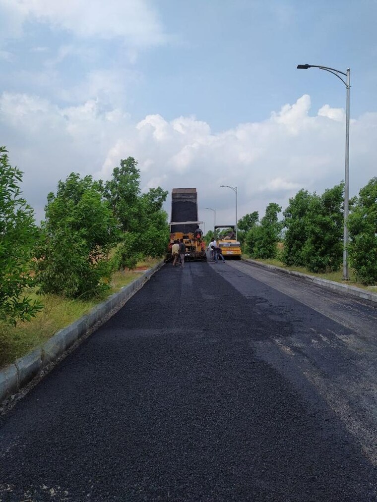 Garden, jb-nature-valley  299 Sq.Yd. Plot In Choutuppal Hyderabad 9235201