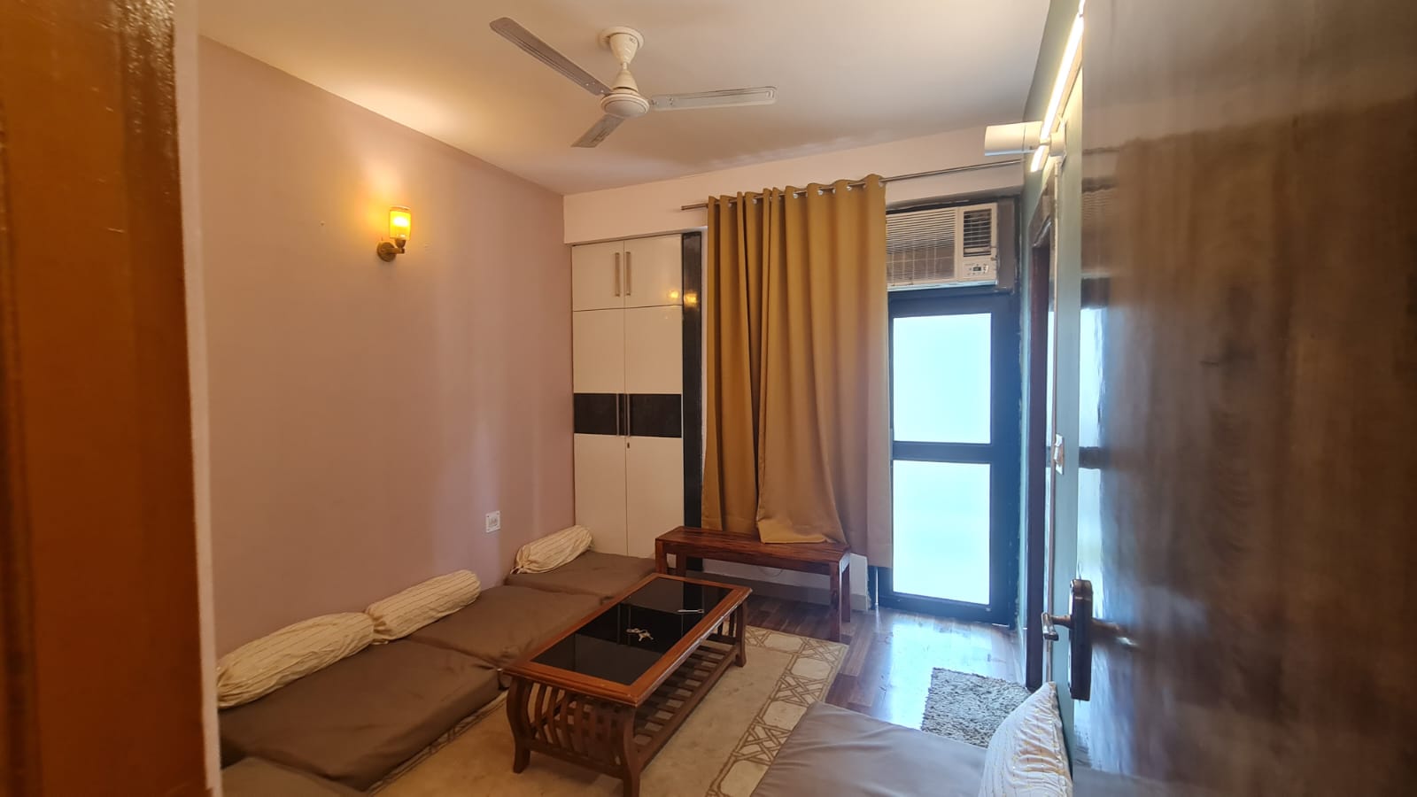 3 BHK + Extra Room Apartment For Sale in Gaur City 2 - 16th Avenue