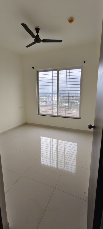 Room in 3 BHK Apartment at Kolte Patil Life Republic, Hinjewadi – for Sale