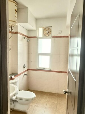 Bathroom in 3 BHK Apartment at Ardee City Palm Grove Heights, Sector 52 – for Rent