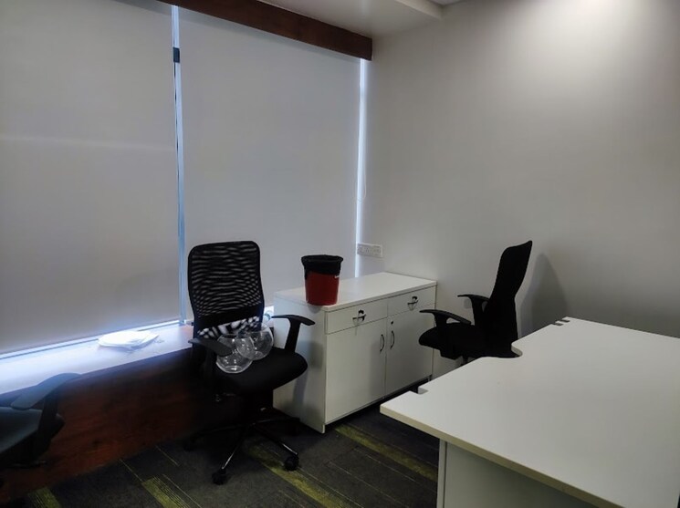 Team Area, south tukoganj Commercial Office Space 1600 Sq.Ft. In South Tukoganj Indore 9235241