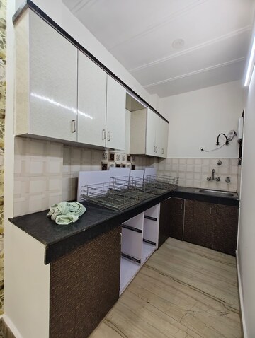 Kitchen in 2.5 BHK Builder Floor at Govindpuri – for Rent