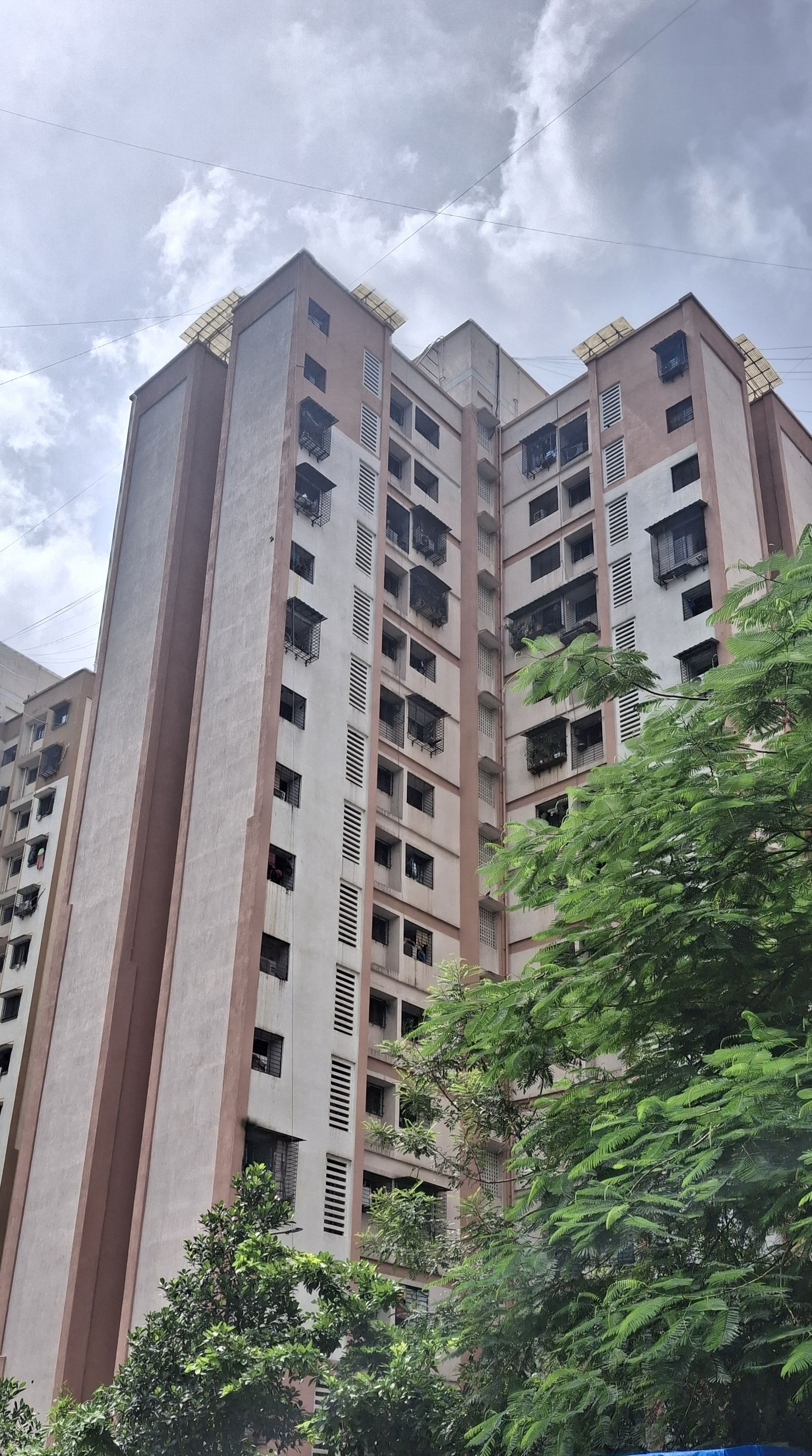 1 BHK 640 Sq.Ft. Apartment in Megh Malhar Co-op Housing Society