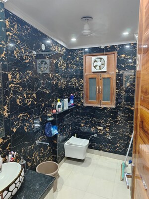 Master Bedroom in 3 BHK Builder Floor at RWA Apartments Sector 50, Sector 50 – for Rent