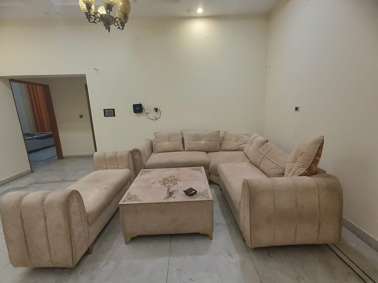 Living Room, sunny enclave 2 Bedroom 105 Sq.Yd. Apartment In Sunny Enclave Mohali 9235293