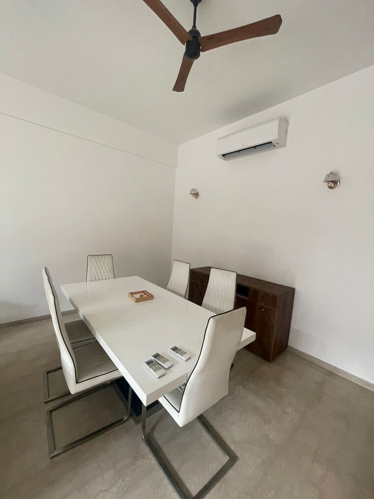 Team Area, adani-samsara 3 Bedroom 1905 Sq.Ft. Apartment In Sector 60 Gurgaon 9235280