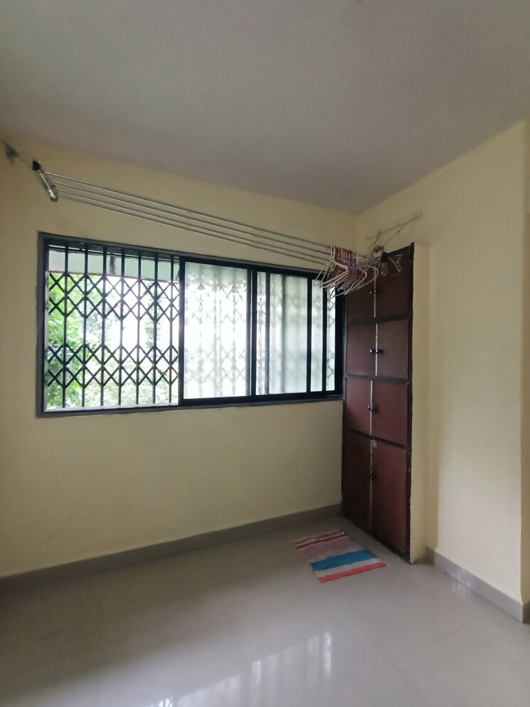Room, dombivli west 1 Bedroom 550 Sq.Ft. Apartment In Dombivli West Thane 9235327