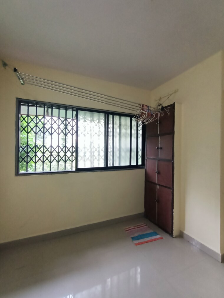 Room, dombivli west 1 Bedroom 550 Sq.Ft. Apartment In Dombivli West Thane 9235327