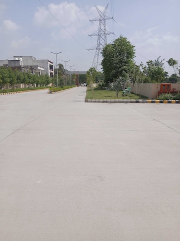 Parking in 3 BHK Apartment at Adore Happy Homes Pride, Sector 75 – for Sale