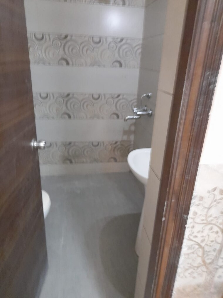 undefined, pir machalla 3 Bedroom 1350 Sq.Ft. Apartment In Pir Machalla Zirakpur 9235346