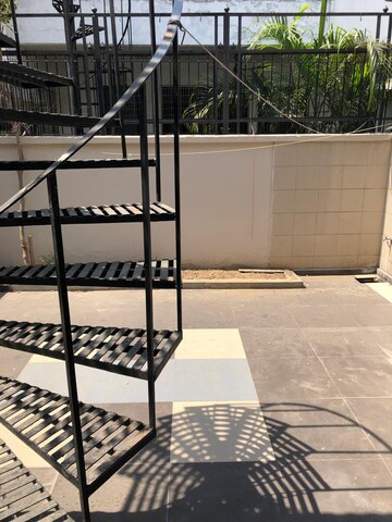 Staircase in 4 BHK Villa at Eros Rosewood Villas, Sector 50 – for Rent