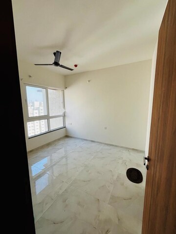 Room in 2 BHK Apartment at VTP HiLife, Wakad – for Rent