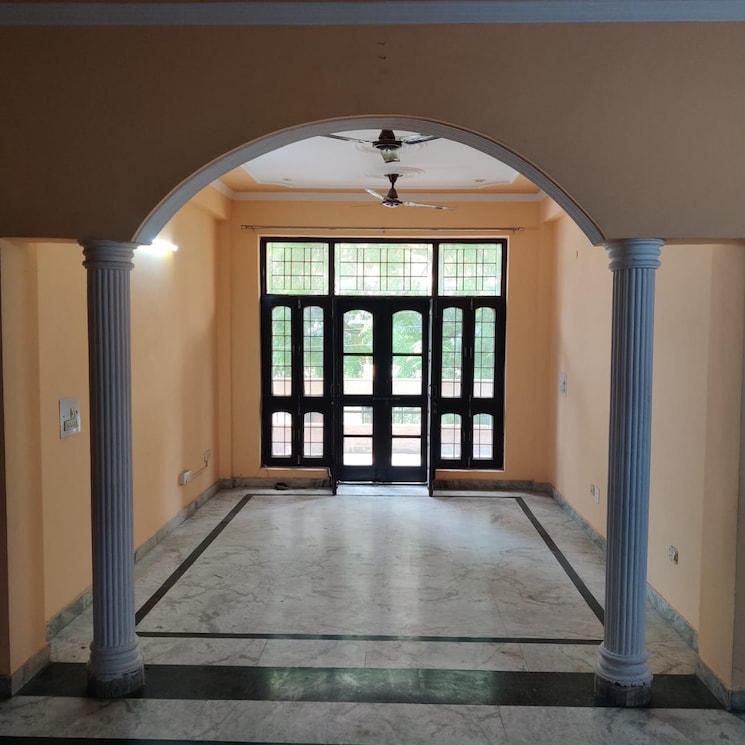 Bedroom, sector 48 2 Bedroom 2000 Sq.Ft. Villa In Sector 48 Noida 9235401