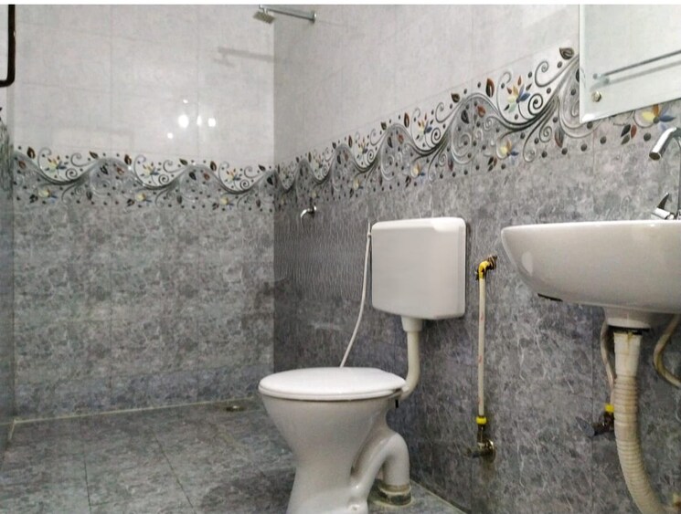 Bathroom, sector 48 2 Bedroom 2000 Sq.Ft. Villa In Sector 48 Noida 9235401