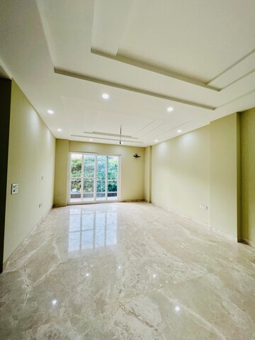 Room in 3.5 BHK Builder Floor at Sector 12 Panchkula – for Rent