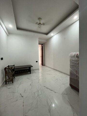 Room in 1 BHK Apartment at Saket – for Rent