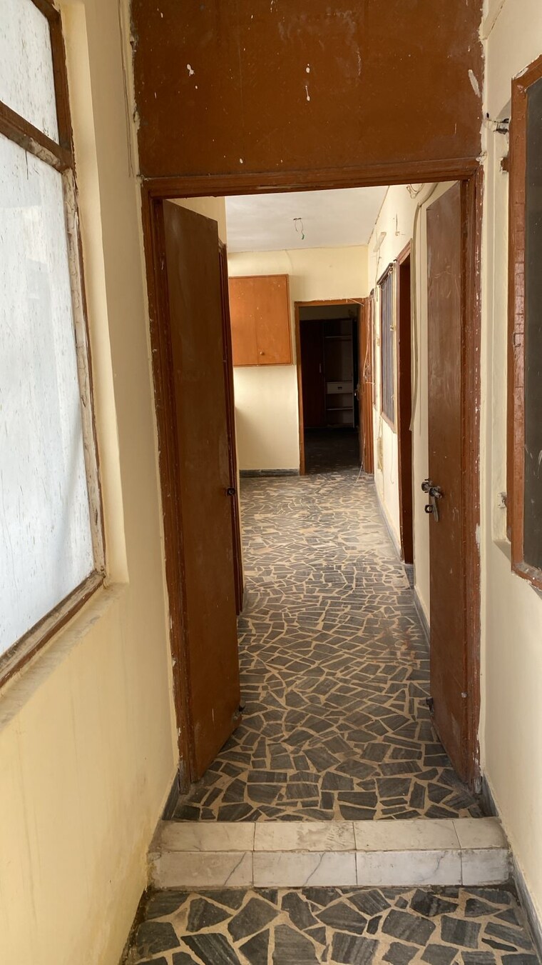 Other, greater kailash 2 Bedroom 900 Sq.Ft. Builder Floor In Greater Kailash Delhi 9235450