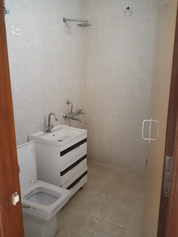 Bathroom in 3 BHK Builder Floor at Sector 49 – for Rent