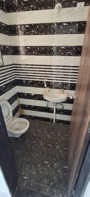 Staircase in 2.5 BHK Apartment at Somani Dream Home, Punawale – for Rent