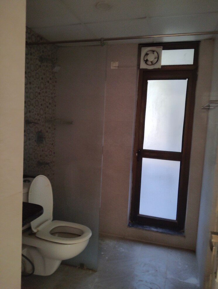 Attached Bathroom, unitech-fresco 3 Bedroom 1629 Sq.Ft. Apartment In Sector 50 Gurgaon 9235468