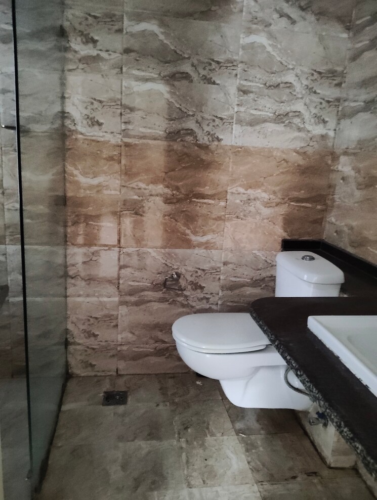 Bathroom, unitech-fresco 3 Bedroom 1629 Sq.Ft. Apartment In Sector 50 Gurgaon 9235468