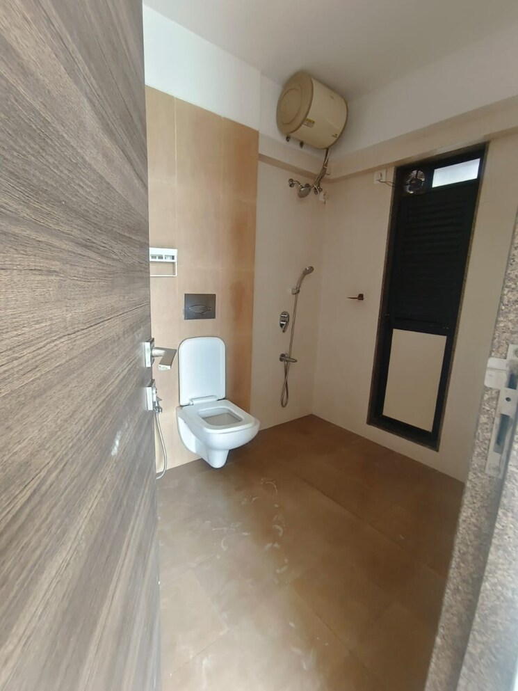 Bathroom, kanakia-rainforest 4 Bedroom 1233 Sq.Ft. Apartment In Andheri East Mumbai 9235453