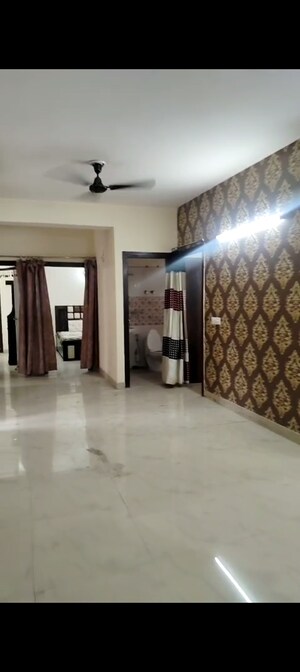 Room in 3 BHK Apartment at DPL Flora Heritage, Sector 1 Greater Noida – for Rent