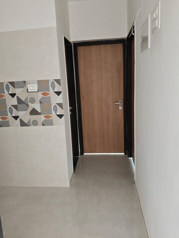 2 BHK Apartment For Sale in Adityaraj Breeze, Vikhroli East