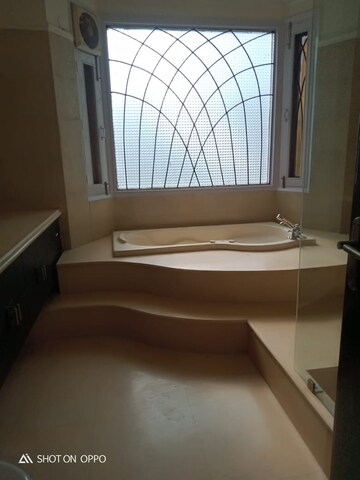 Bathroom in 4 BHK Apartment at Vipul World Floors, Sector 48 – for Rent