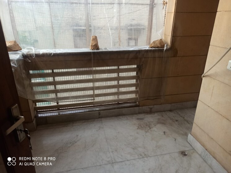 Other, lajpat nagar 2 Bedroom 100 Sq.Yd. Builder Floor In Lajpat Nagar Delhi 9235495