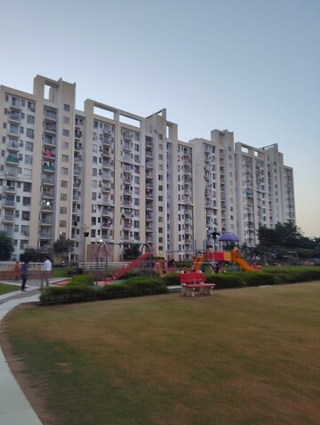 3 BHK Apartment For Rent in Unitech The Residences Sector 33, Sector 33