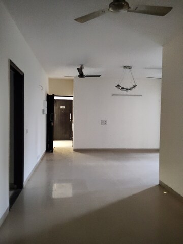Building Lobby in 3 BHK Apartment at Unitech The Residences Sector 33, Sector 33 – for Rent