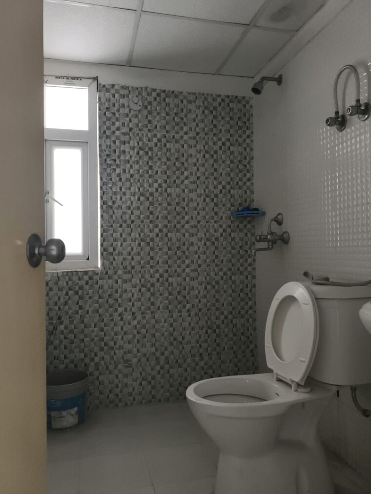 Bathroom, spring-meadows 3 Bedroom 1170 Sq.Ft. Apartment In Tech Zone 4 Greater Noida Greater Noida 9235510