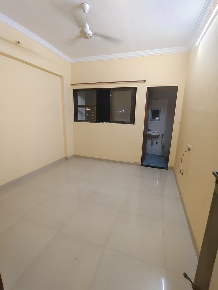 Room, kopar khairane 3 Bedroom 800 Sq.Ft. Apartment In Kopar Khairane Navi Mumbai 9235514
