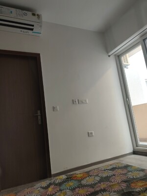 Room in 3 BHK Apartment at ABA Ivy County, Sector 75 – for Rent