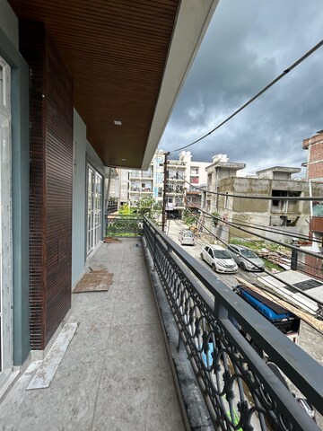 3 BHK Builder Floor For Sale in Sahastradhara Road
