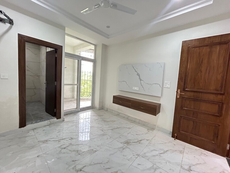 Room, sahastradhara road 3 Bedroom 1800 Sq.Ft. Builder Floor In Sahastradhara Road Dehradun 9235606