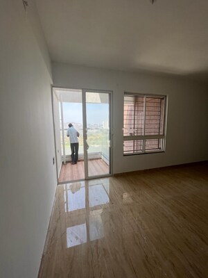 Room in 2.5 BHK Apartment at VTP Belair, Mahalunge – for Rent