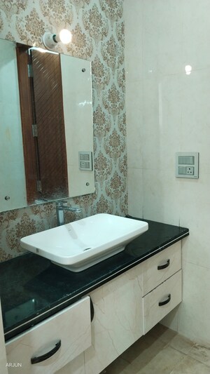 Bedroom in 3 BHK Apartment at Siddharth Estate, Vasant Vihar – for Rent