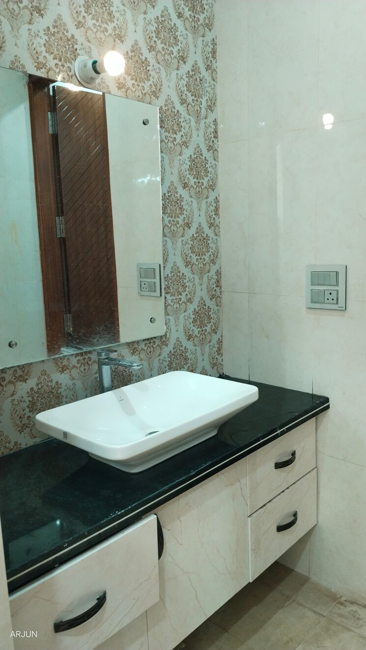 Bedroom, siddharth-estate 3 Bedroom 1975 Sq.Ft. Apartment In Vasant Vihar Dehradun 9235610