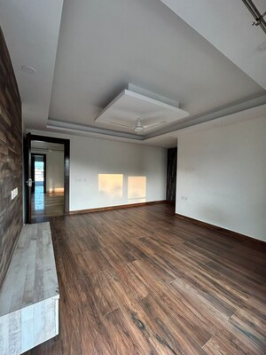 Room in 3 BHK Independent House at Palam Vihar – for Rent