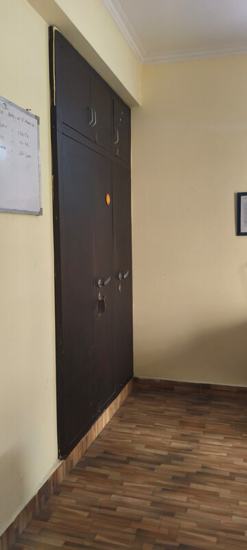 Furnished Amenities in 3 BHK Apartment at Futec Gateway, Sector 75 – for Rent