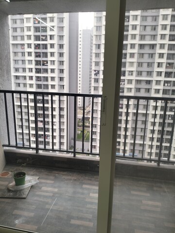 Room in 2 BHK Apartment at Kolte Patil R1 Life Republic, Hinjewadi – for Rent