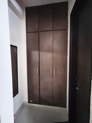 Building Lobby in 3 BHK Builder Floor at Bharat Residency Gurgaon, Sector 15 – for Rent