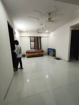 Building Lobby in 3 BHK Builder Floor at Bharat Residency Gurgaon, Sector 15 – for Rent